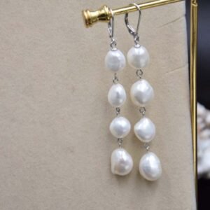 Unique Baroque Pearl Earrings That Speak Style