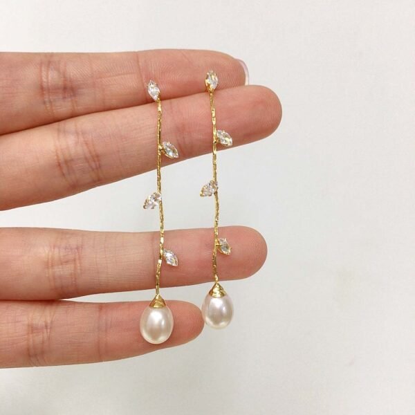 Elegance in Every Sway｜Freshwater Pearl Drop